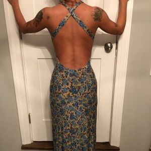 Novella Royale Backless Floral Maxi Dress